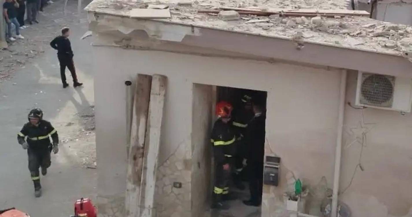 Desabamento de prédio no sul de Itália mata duas crianças