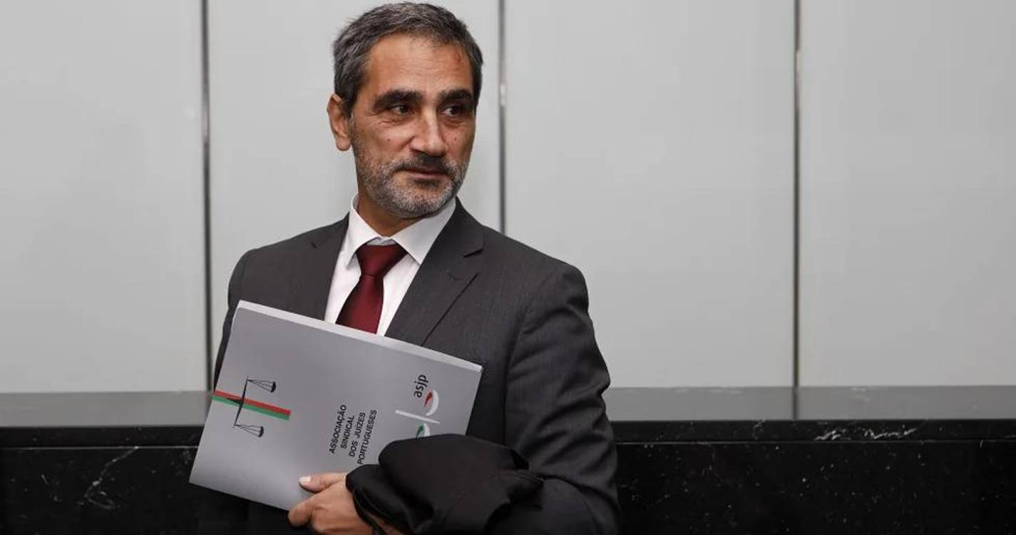 MP deve explicar o que é que aconteceu no caso da Madeira - Associação de Juízes