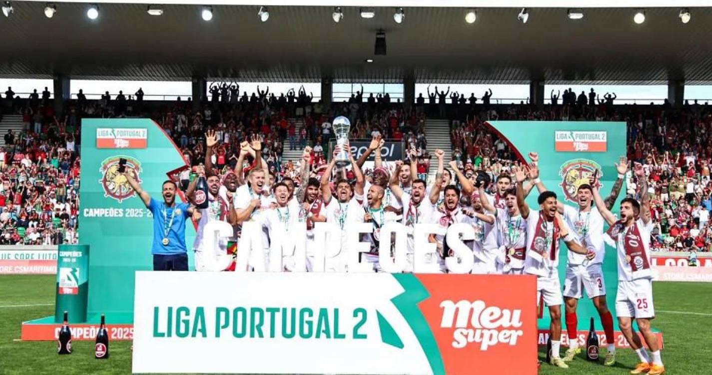 Meu Super reforça presença na Madeira com apoio ao futebol e entrega da Taça do Campeão