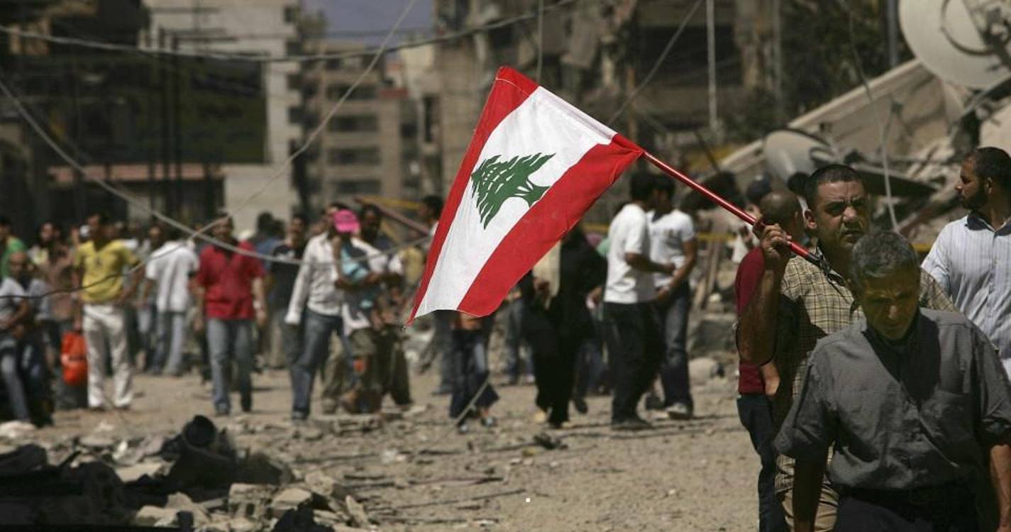 Pelo menos um morto em aparente ataque aéreo israelita no Líbano