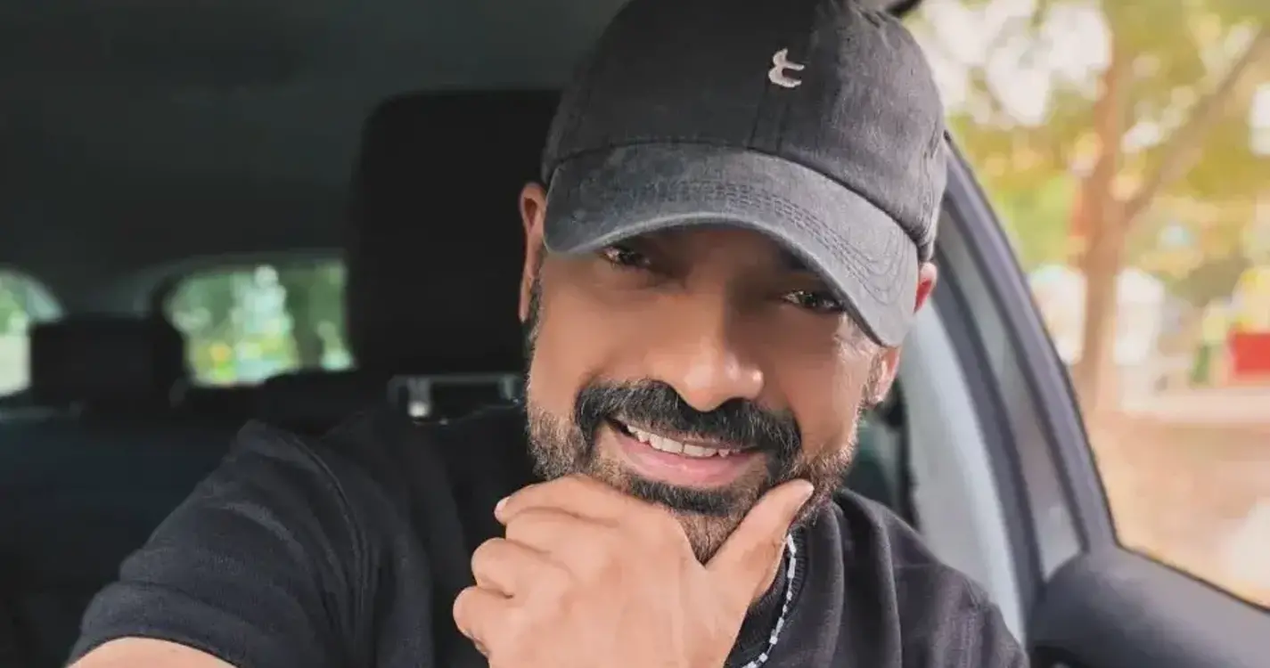 Cantor Iran Costa internado em estado grave após concerto