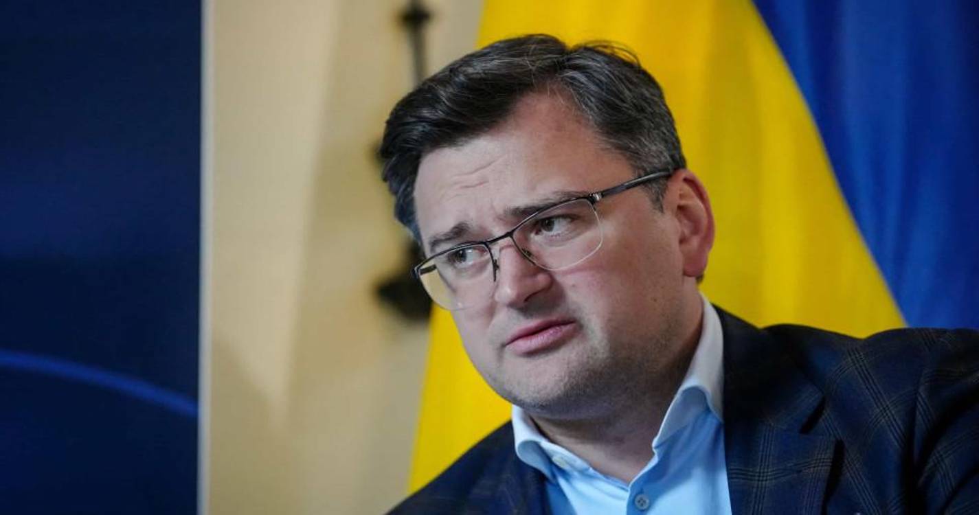 Ucrânia: MNE ucraniano saúda reunião da NATO após campanha aérea russa