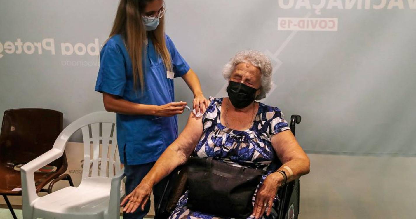 Perto de 80% dos portugueses com 65 ou mais anos vacinou-se contra gripe
