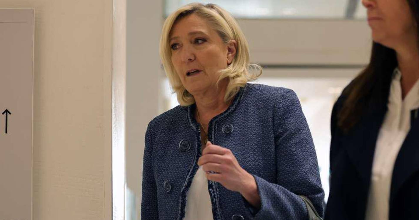 Presidente da União Nacional pede mobilização popular após condenação de Le Pen
