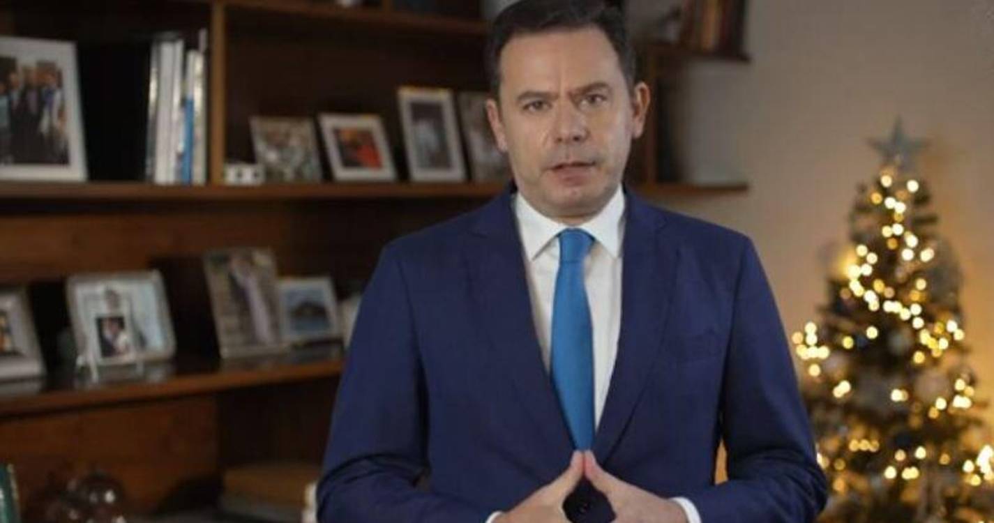 Montenegro pede aos portugueses mudança de vida em 2024 e alerta para pobreza (com vídeo)