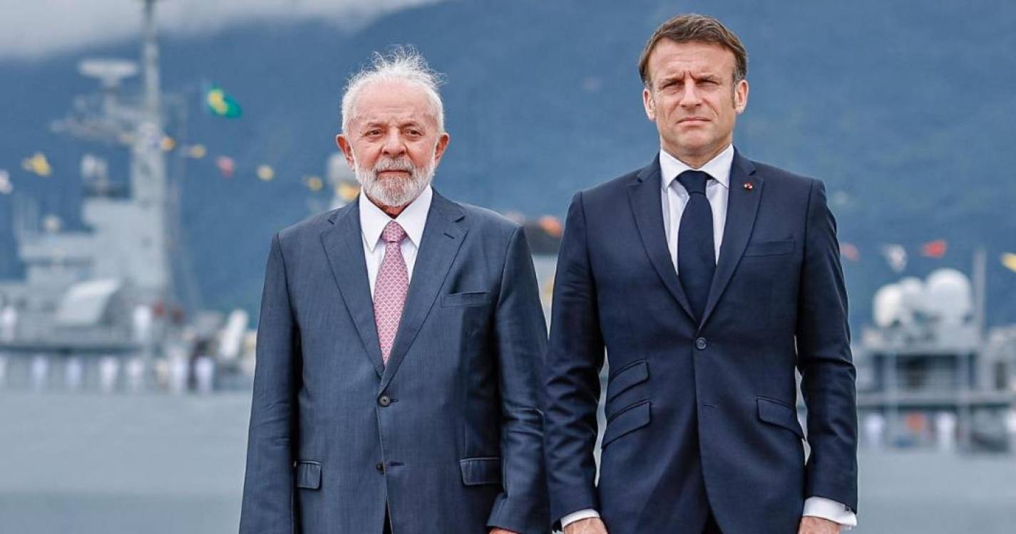 Lula da Silva e Macron lançam ao mar submarino desenvolvido em cooperação
