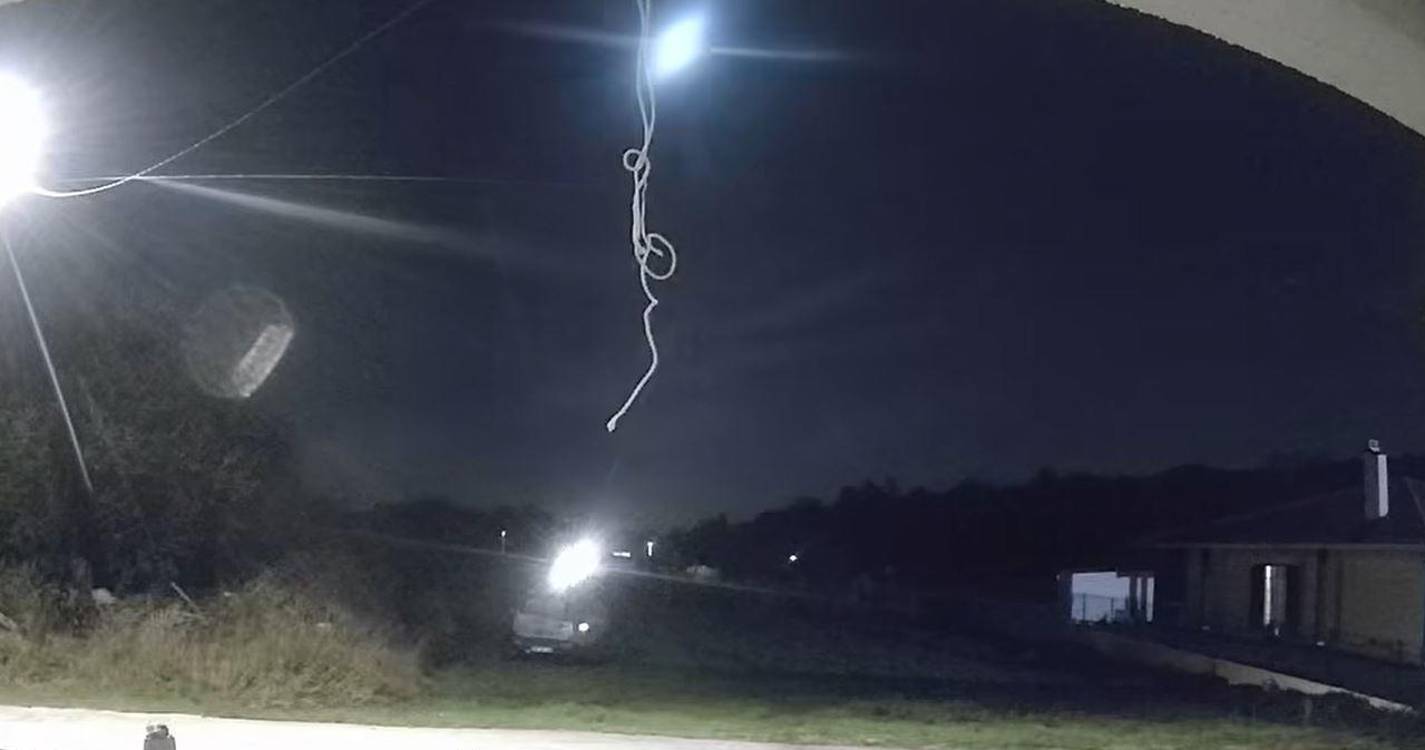 Meteoro rasga céus de Portugal