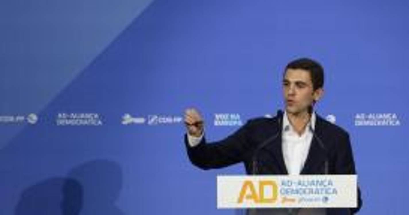 Bugalho espera pedido de desculpas de Marta Temido sobre Zelensky