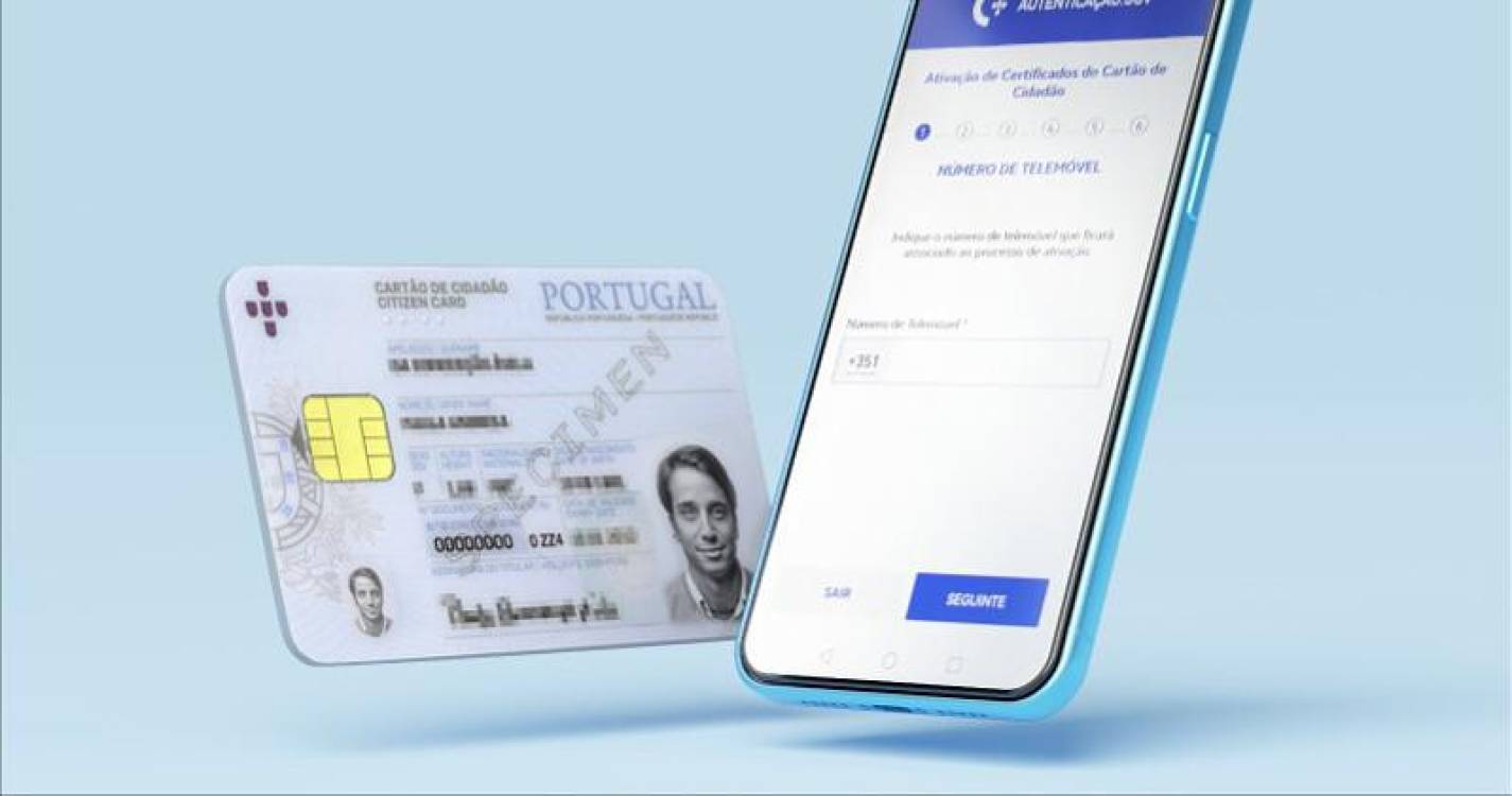 Carta de condução e cartão de cidadão no telemóvel já têm o mesmo valor dos documentos físicos