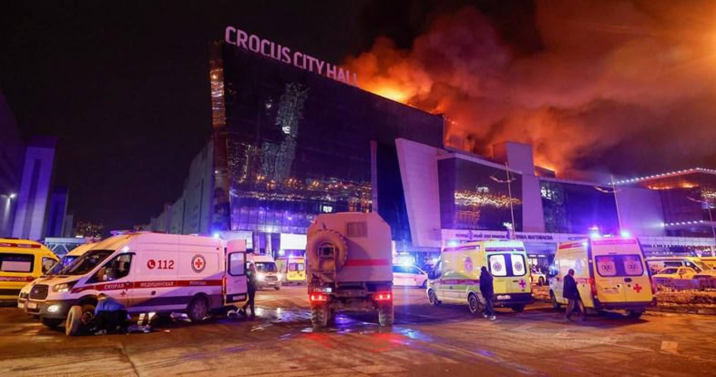 Pelo menos 115 mortos no atentado em Moscovo