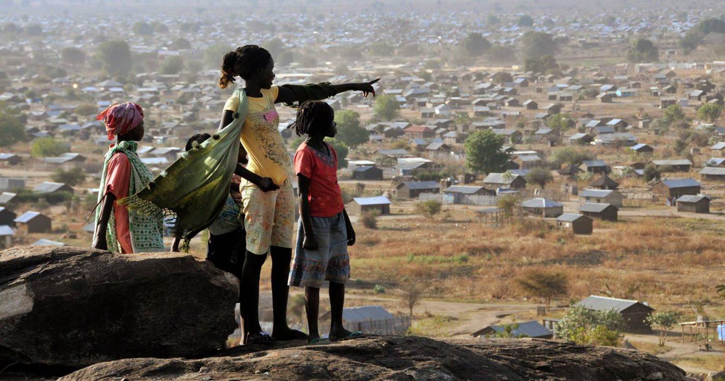 Líder sudanês diz que só haverá cessar-fogo após retirada de paramilitares