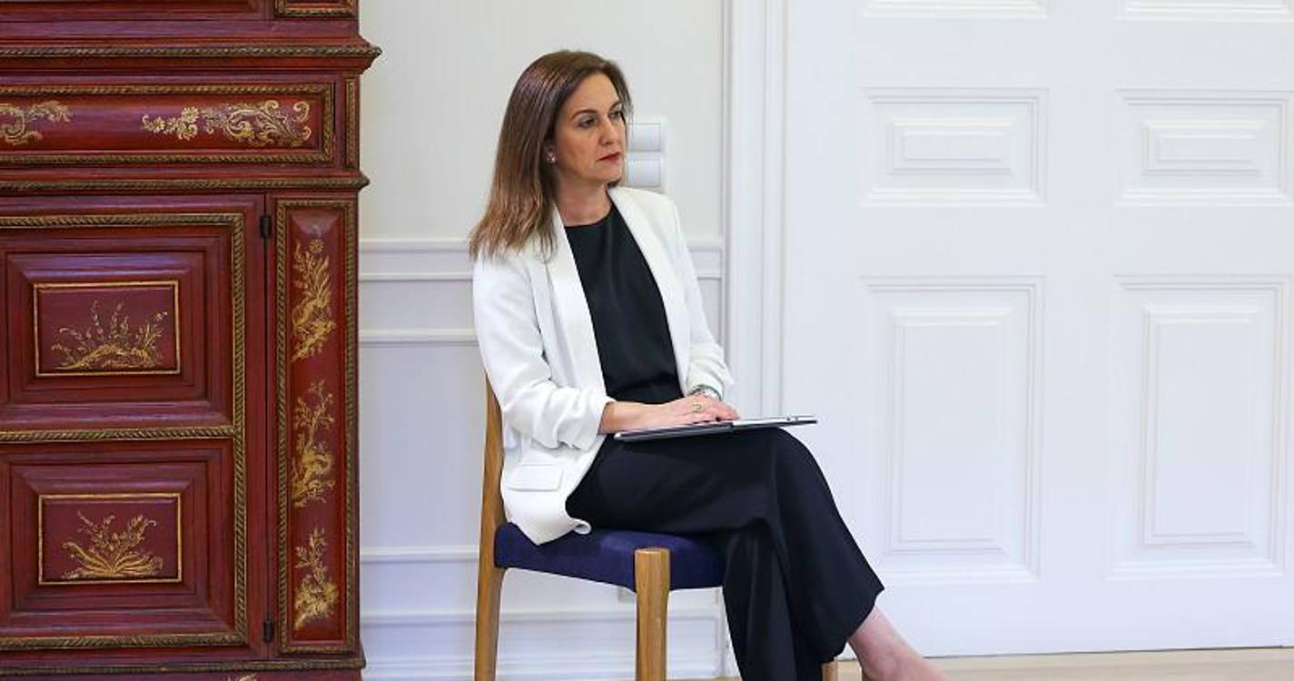 Ministra anuncia contratação de 570 novos oficiais de justiça