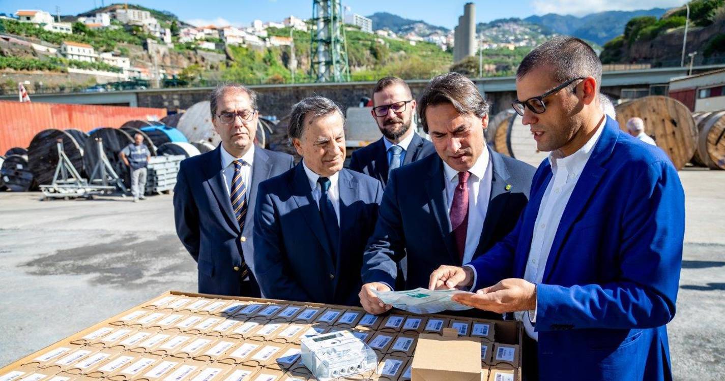 EEM recebe 43.200 contadores inteligentes