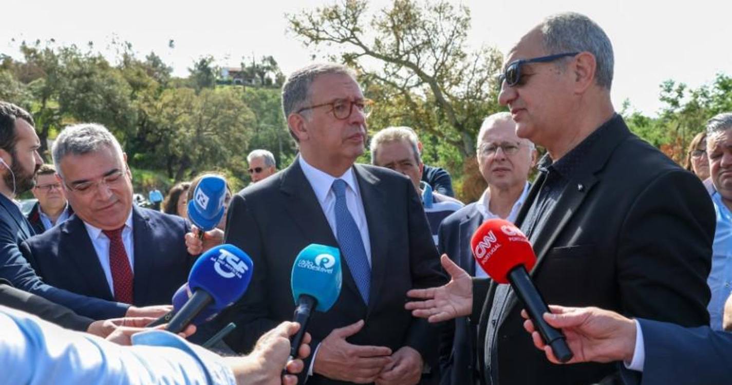 Mau tempo: Seguro quer acelerar apoios e pede aos portugueses férias nas zonas afetadas