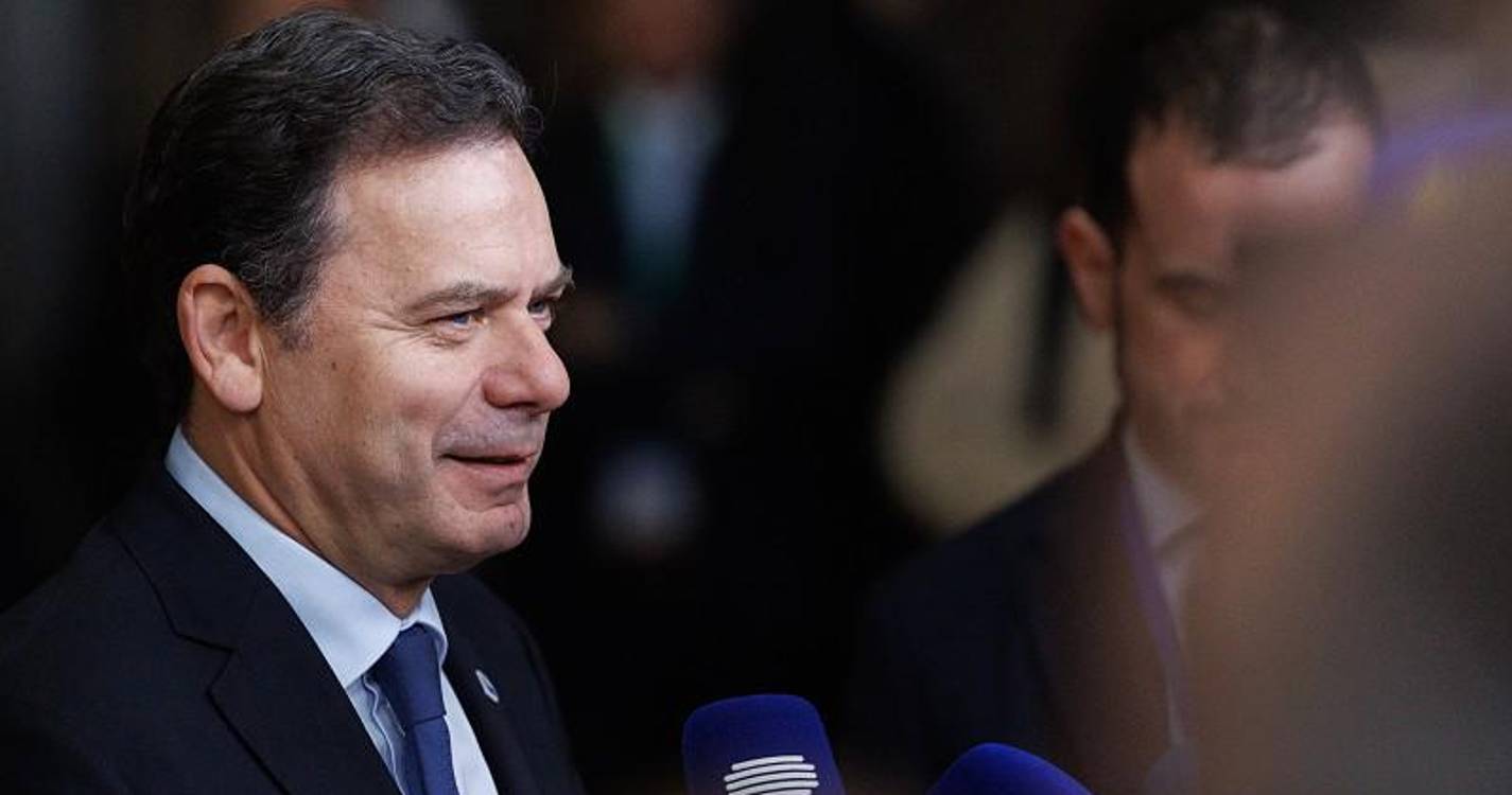 Ventura recomenda a Montenegro que vá embora, primeiro-ministro responde que “está para dar e durar”