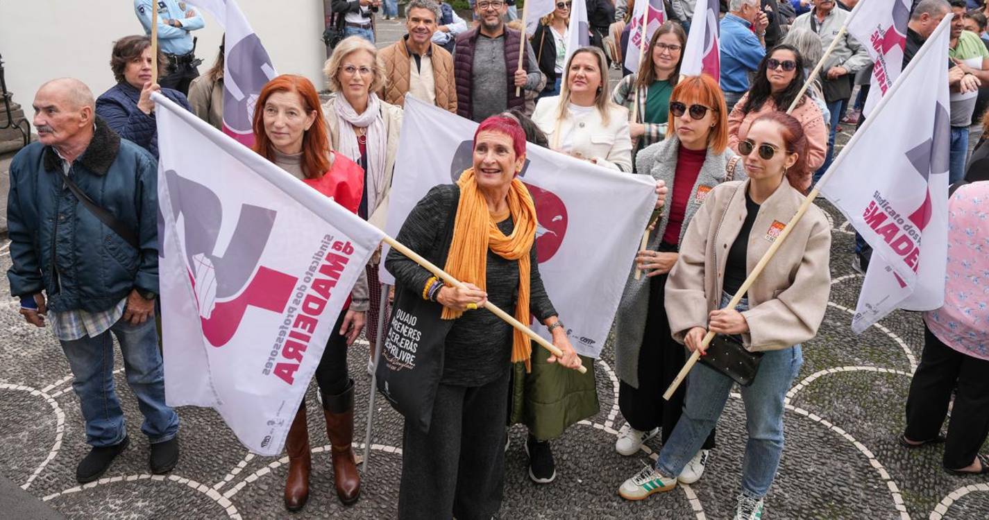 Greve na educação à volta de 70% na Região