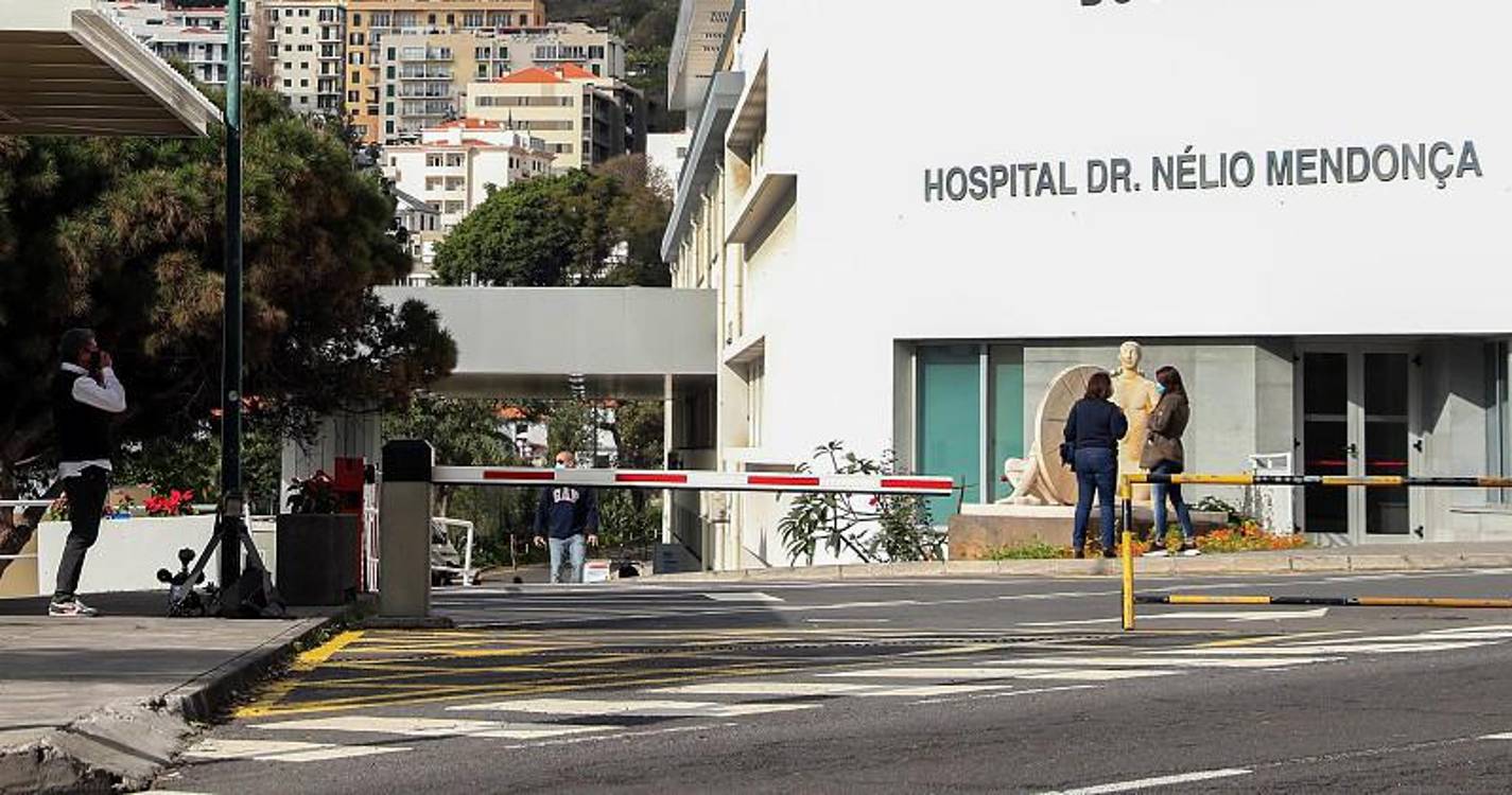 Albuquerque visita Centro de Medicina da Reprodução