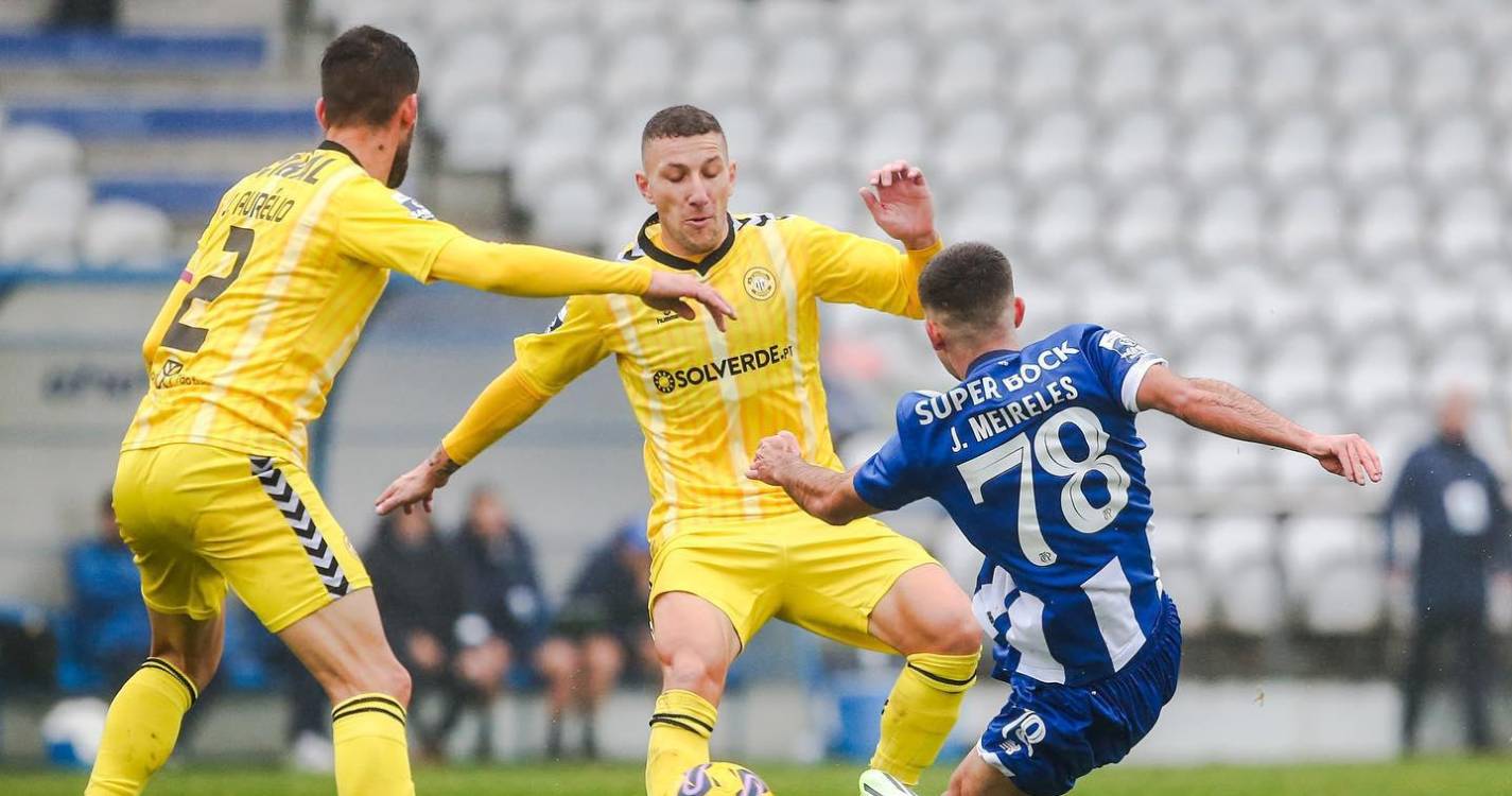 Nacional termina o ano com triunfo à tangente no Porto