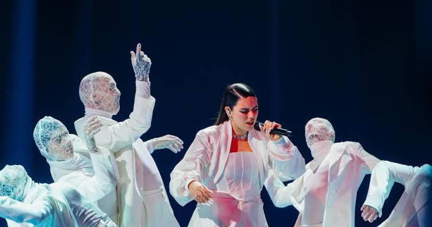 ‘Grito’, de Iolanda, convence e segue em frente na Eurovisão
