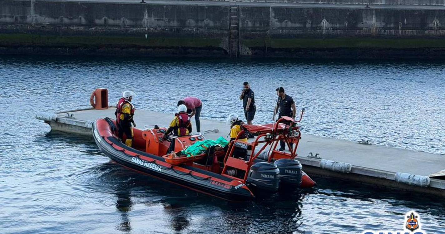 Turista irlandês morreu ao tentar salvar a filha do mar no Porto da Cruz