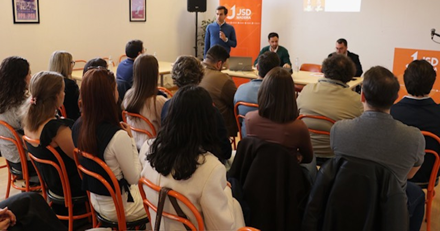 JSD promove formação sobre poder local em Santo António