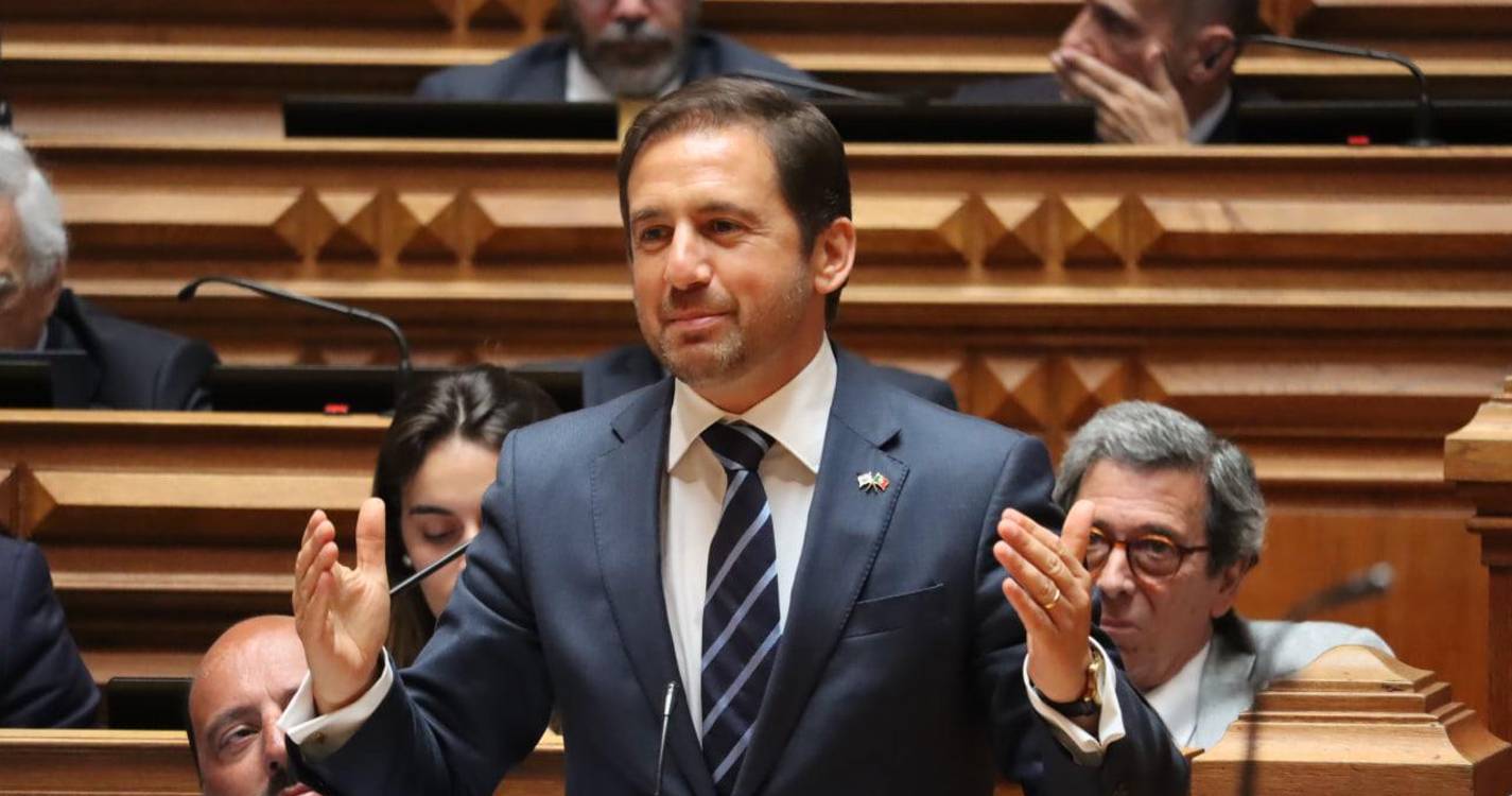 Deputado do Chega aponta “certa intencionalidade” à “gestão incompetente” da saúde