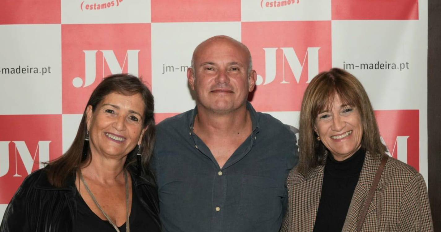 Sorrisos preparados para uma noite em grande com muita comédia (com fotos)