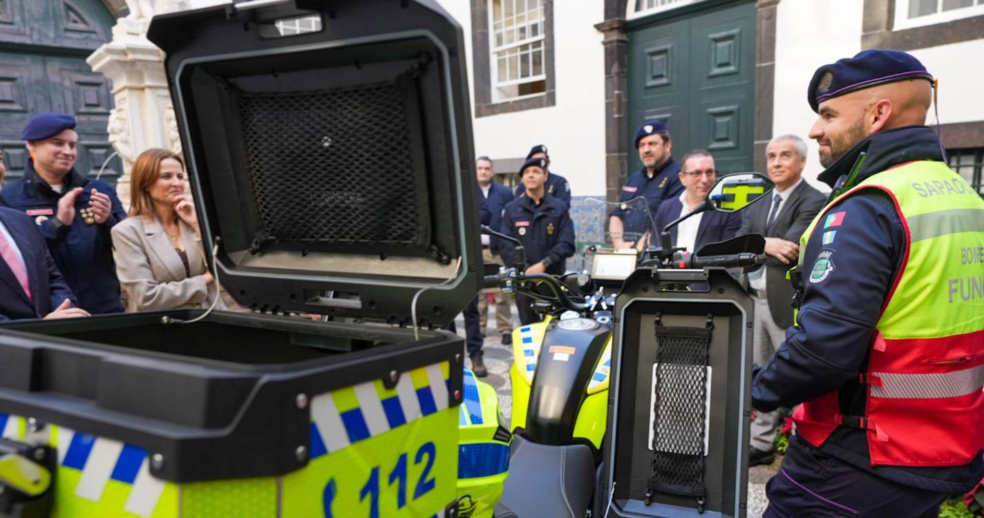 Primeiro Motociclo de Emergência Médica entregue aos Sapadores do Funchal