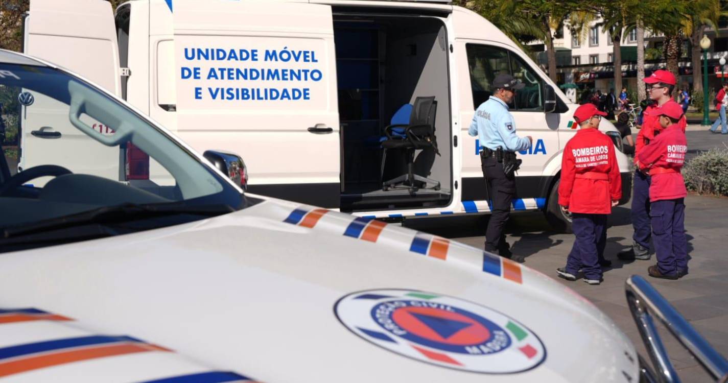 Semana da Proteção Civil arranca com dezenas de visitantes na Praça do Povo (com vídeo e fotos)