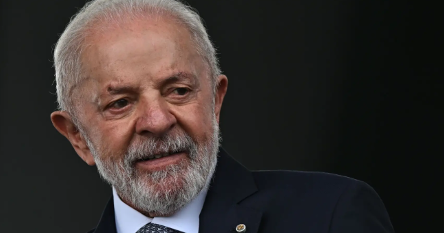 Lula defende Papa e critica Trump por usar autorretrato de Jesus