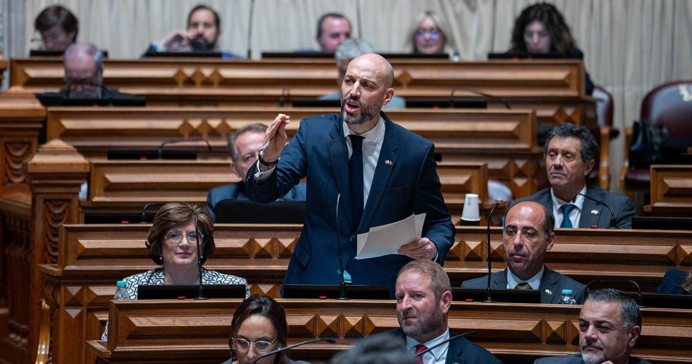 Francisco Gomes diz que PSD de Montenegro é “o maior inimigo” da autonomia