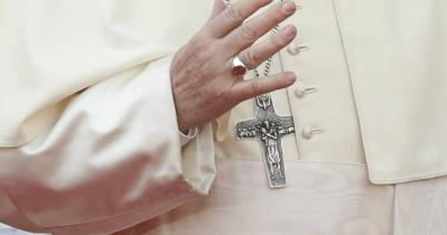 Papa condena populismos e defende divorciados e homossexuais na sua autobiografia