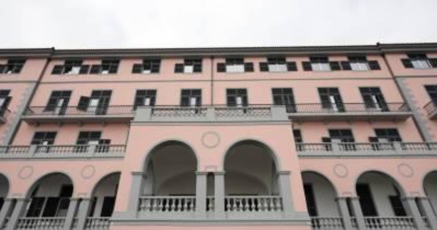 Elevadores em manutenção no Hospital dos Marmeleiros