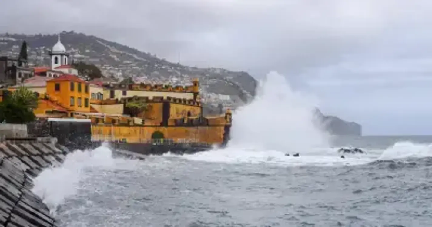 Capitania do Funchal atualiza estado do tempo