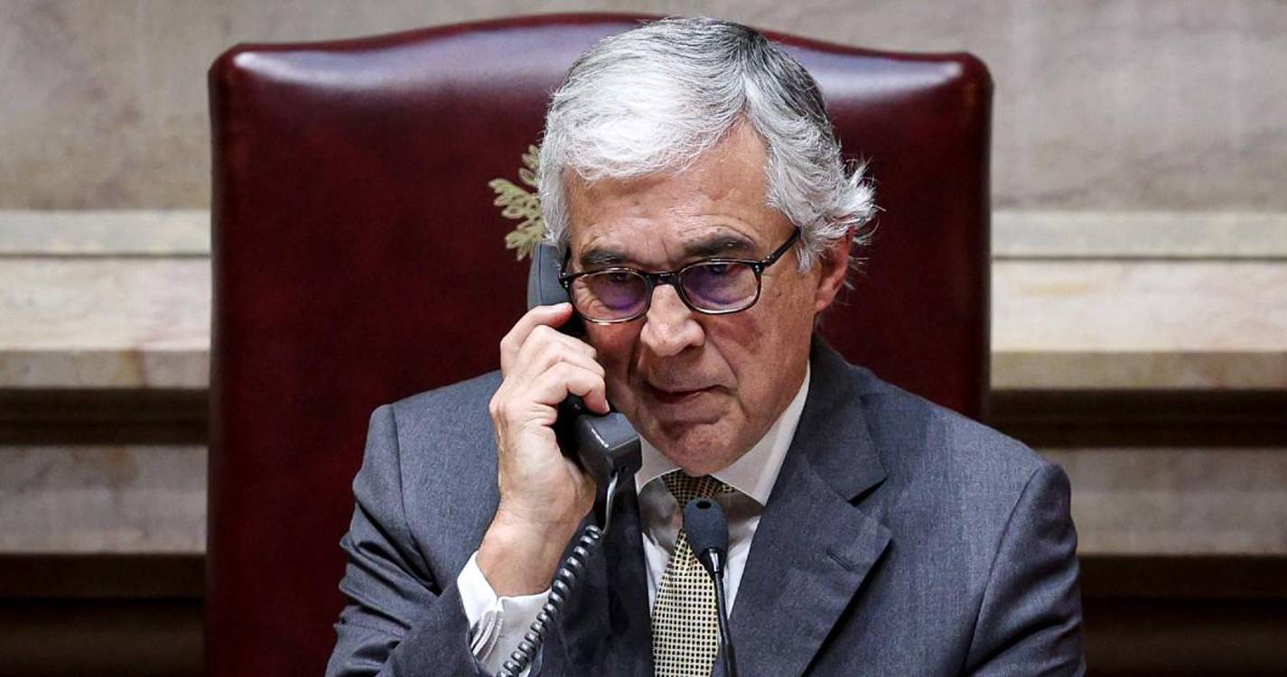 Aguiar-Branco não desiste da democracia e desafia partidos a rever regras da eleição da mesa