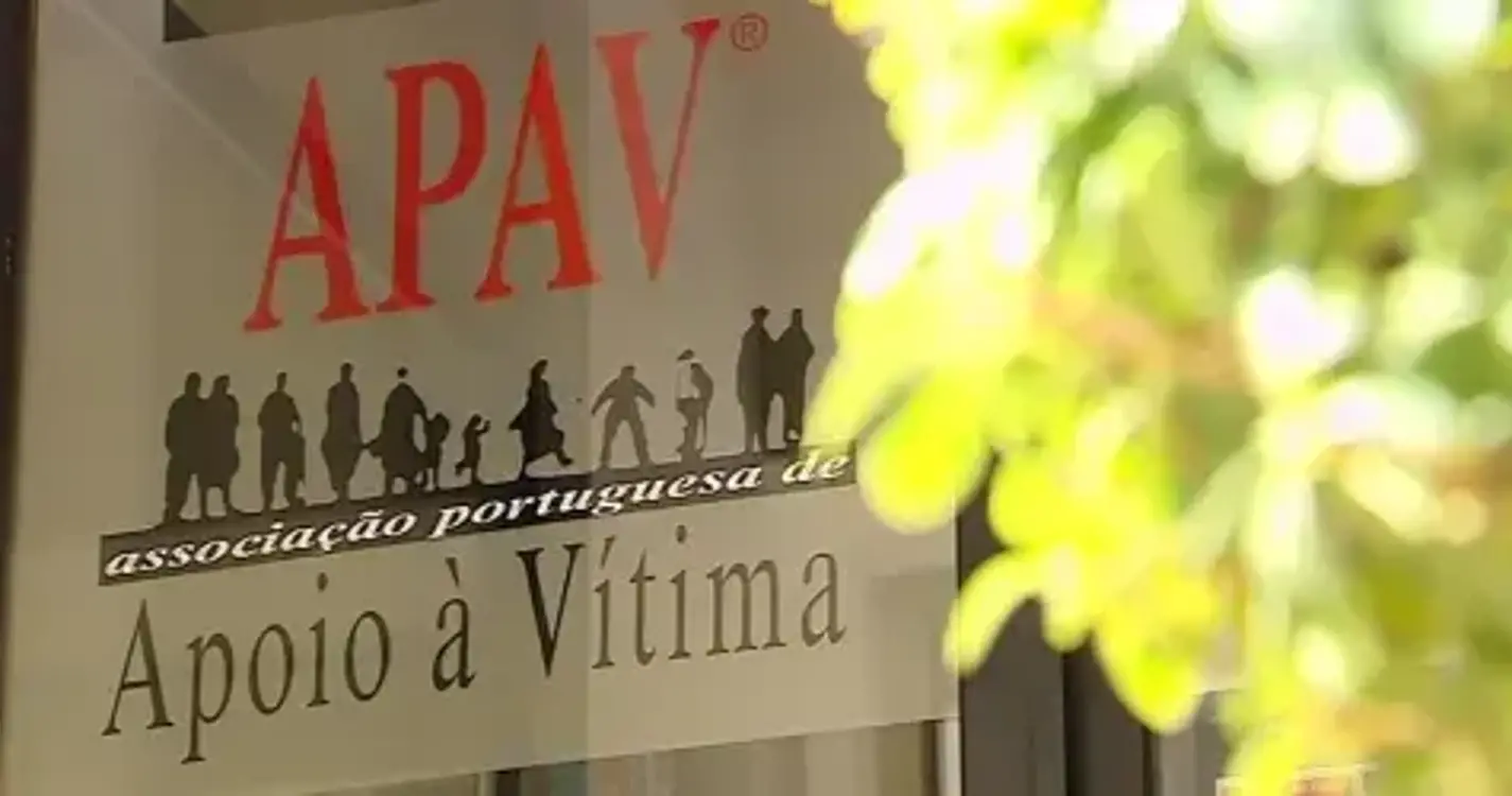 APAV apoiou 4.804 mães e pais vítimas de violência pelos filhos em cinco anos