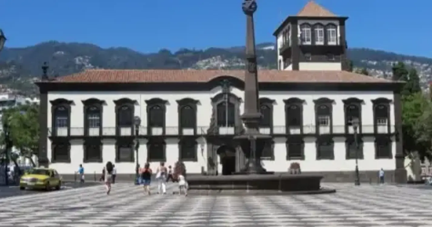 Câmara tem “implementado uma política de habitação abrangente e equilibrada” no Funchal
