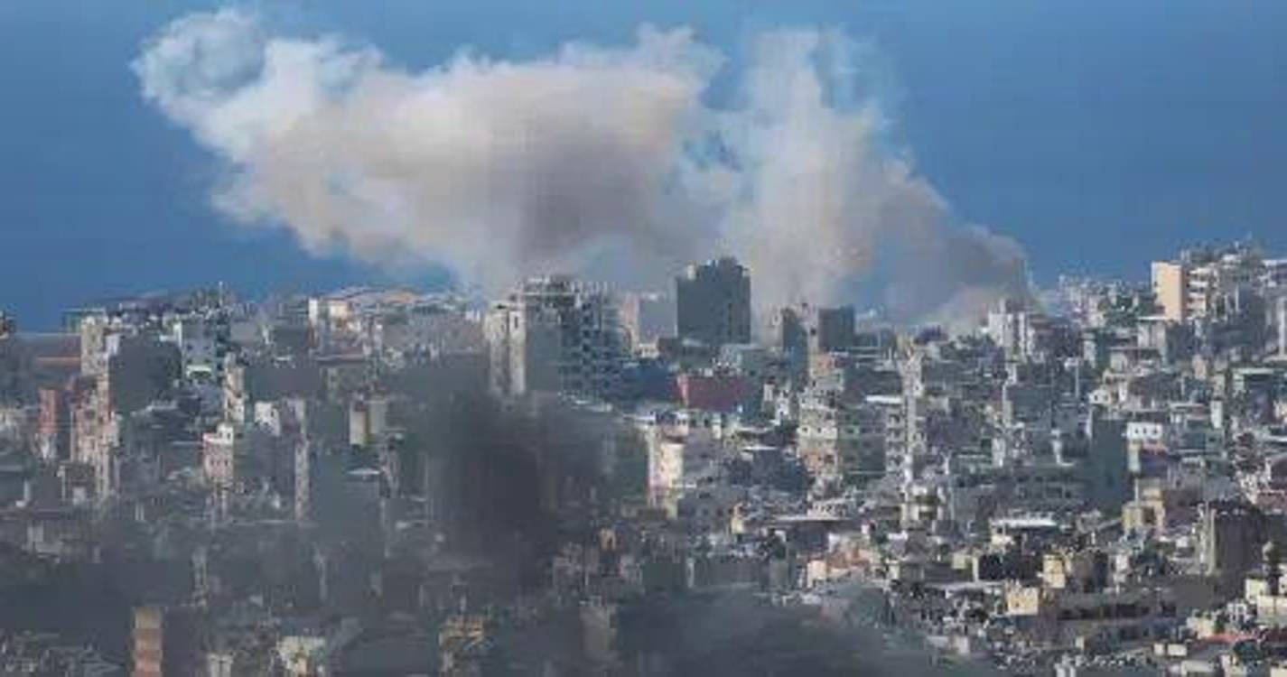 Irão: Ataque de mísseis iranianos causa 14 feridos em Israel