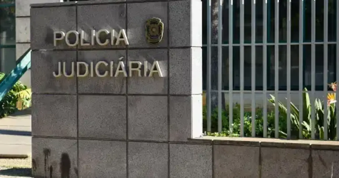 PJ detém três homens suspeitos de usar identidades falsas e empresas fictícias