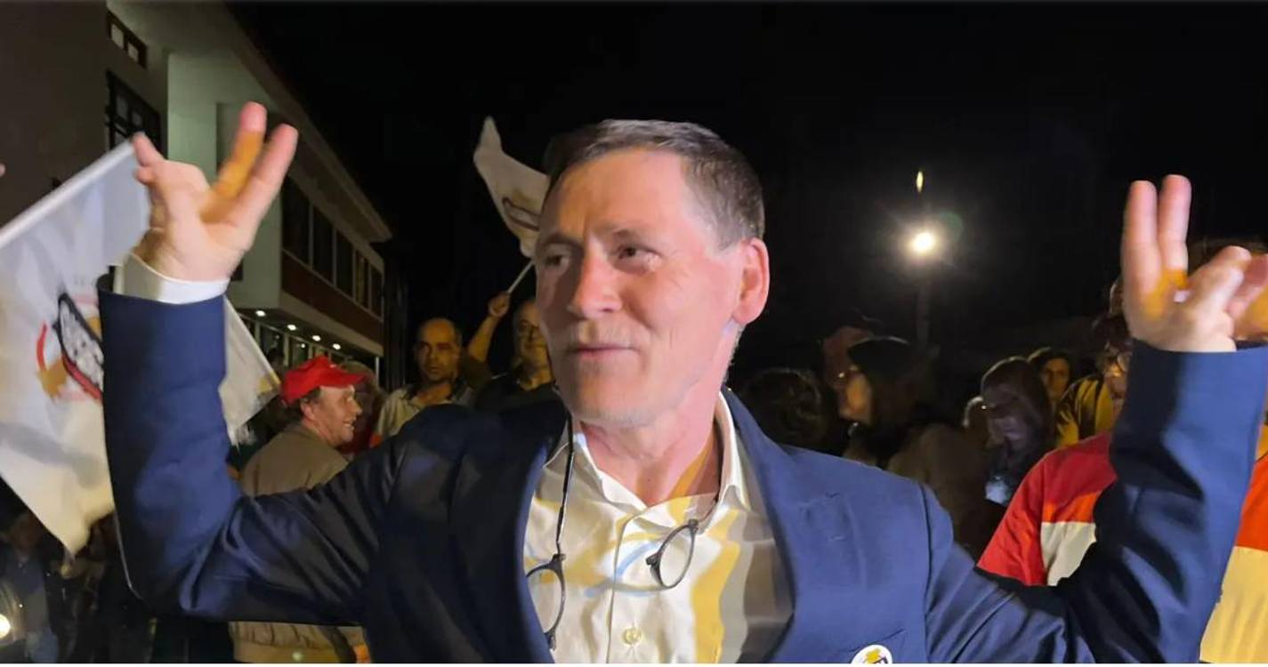 Câmara de São Vicente divulga salários do Executivo Municipal