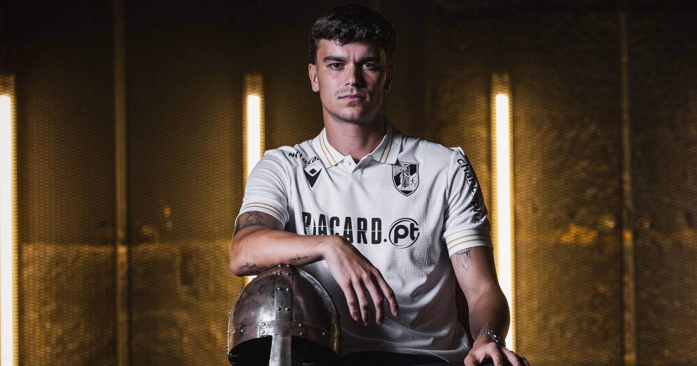 Madeirense Miguel Nóbrega regressa a Portugal para jogar no V. Guimarães