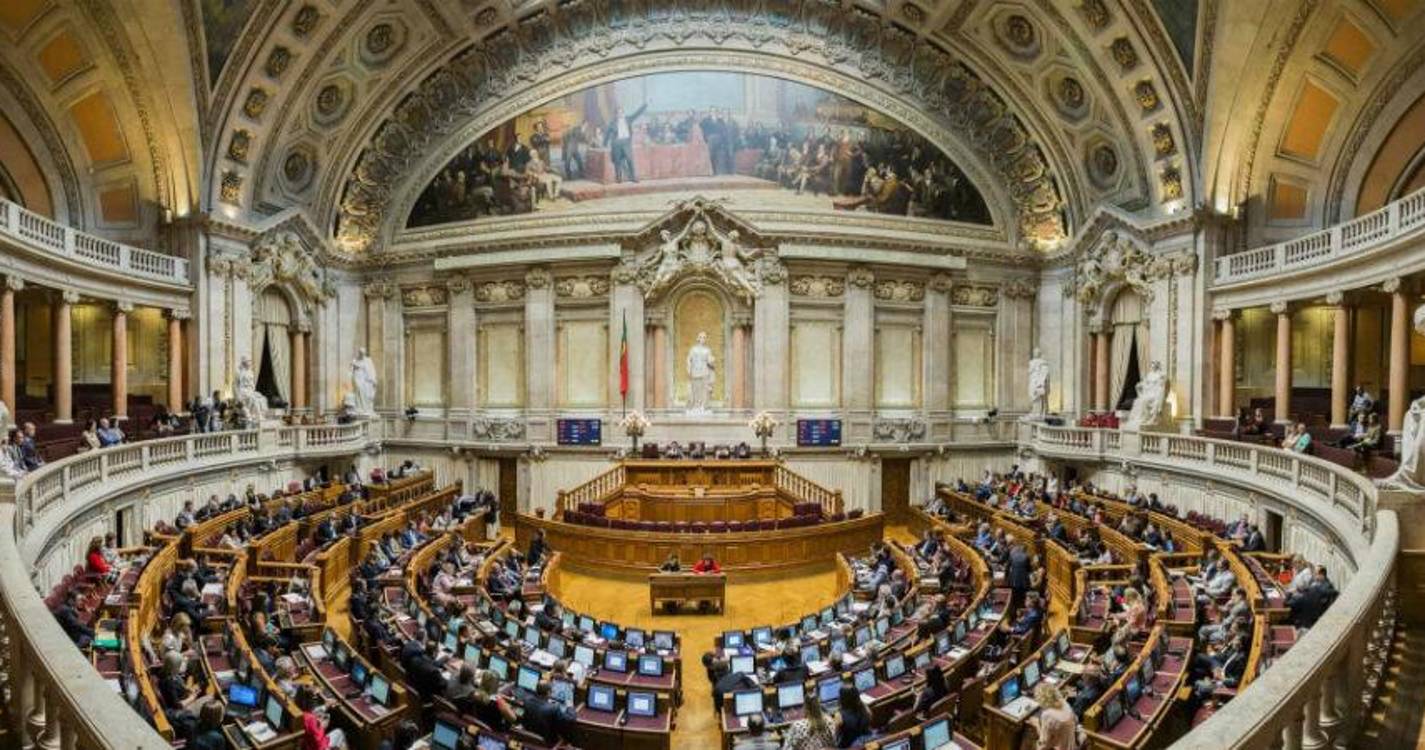 AR/Censura: Chega desafia Governo a apresentar moção de confiança, PM pede que “não façam figuras”