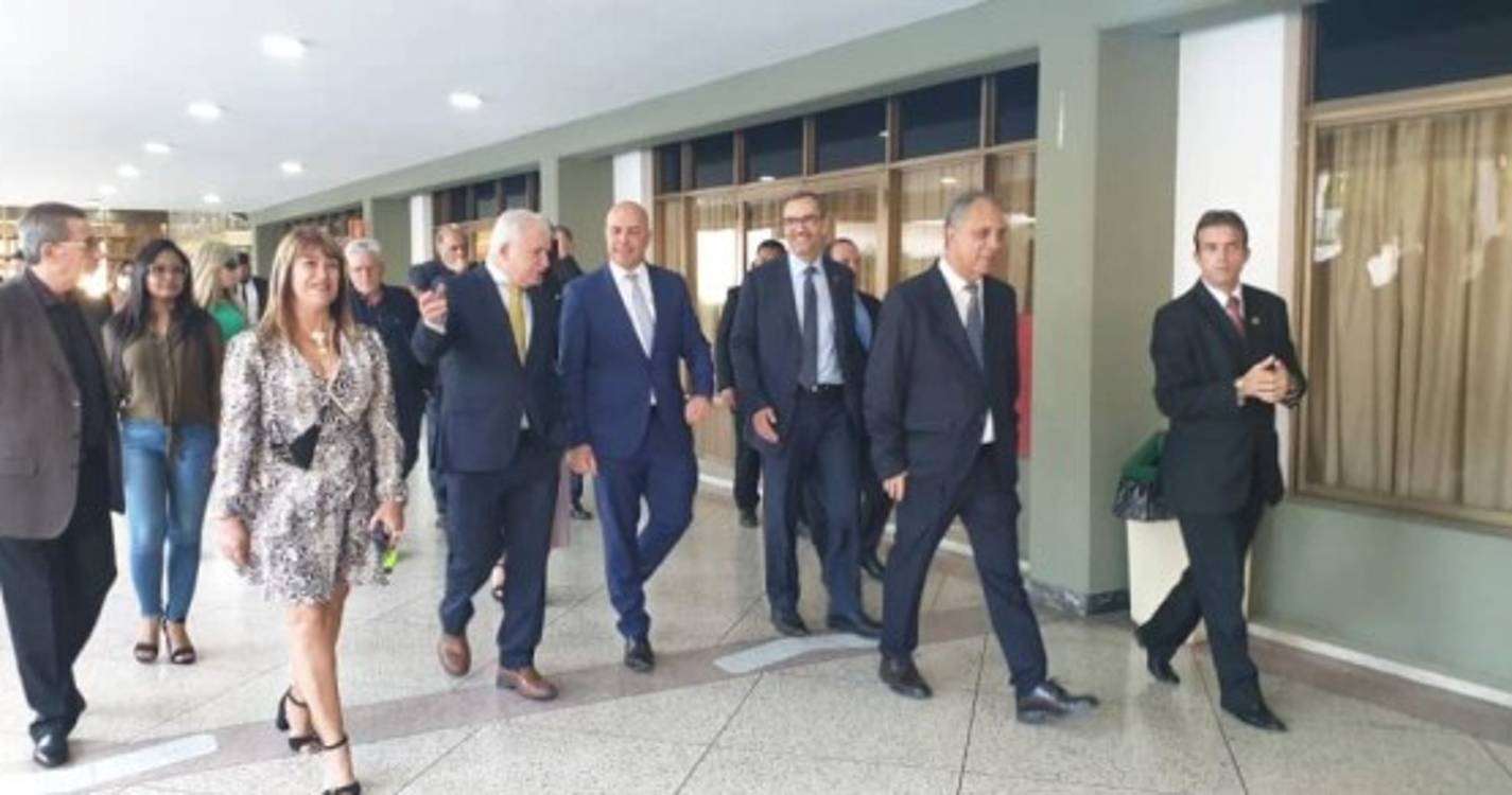 Paulo Cafôfo reunido com a comunidade portuguesa de Aragua (com fotos)