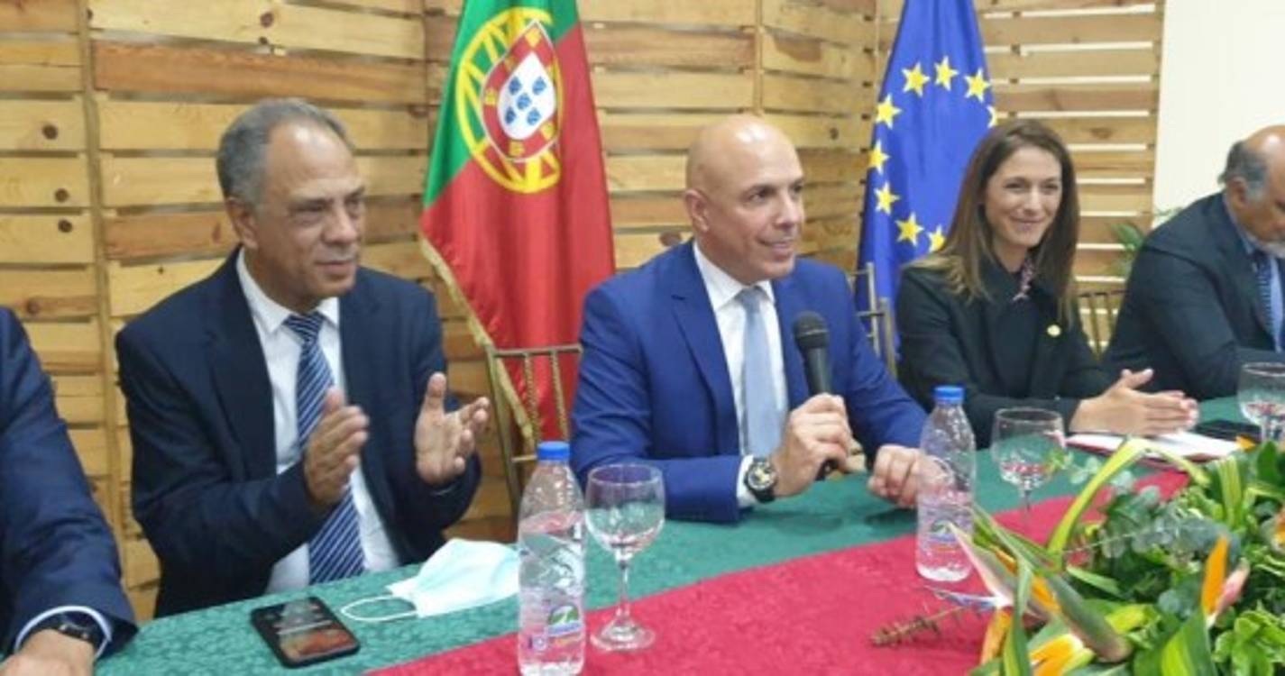 Paulo Cafôfo reunido com a comunidade portuguesa de Aragua (com fotos)