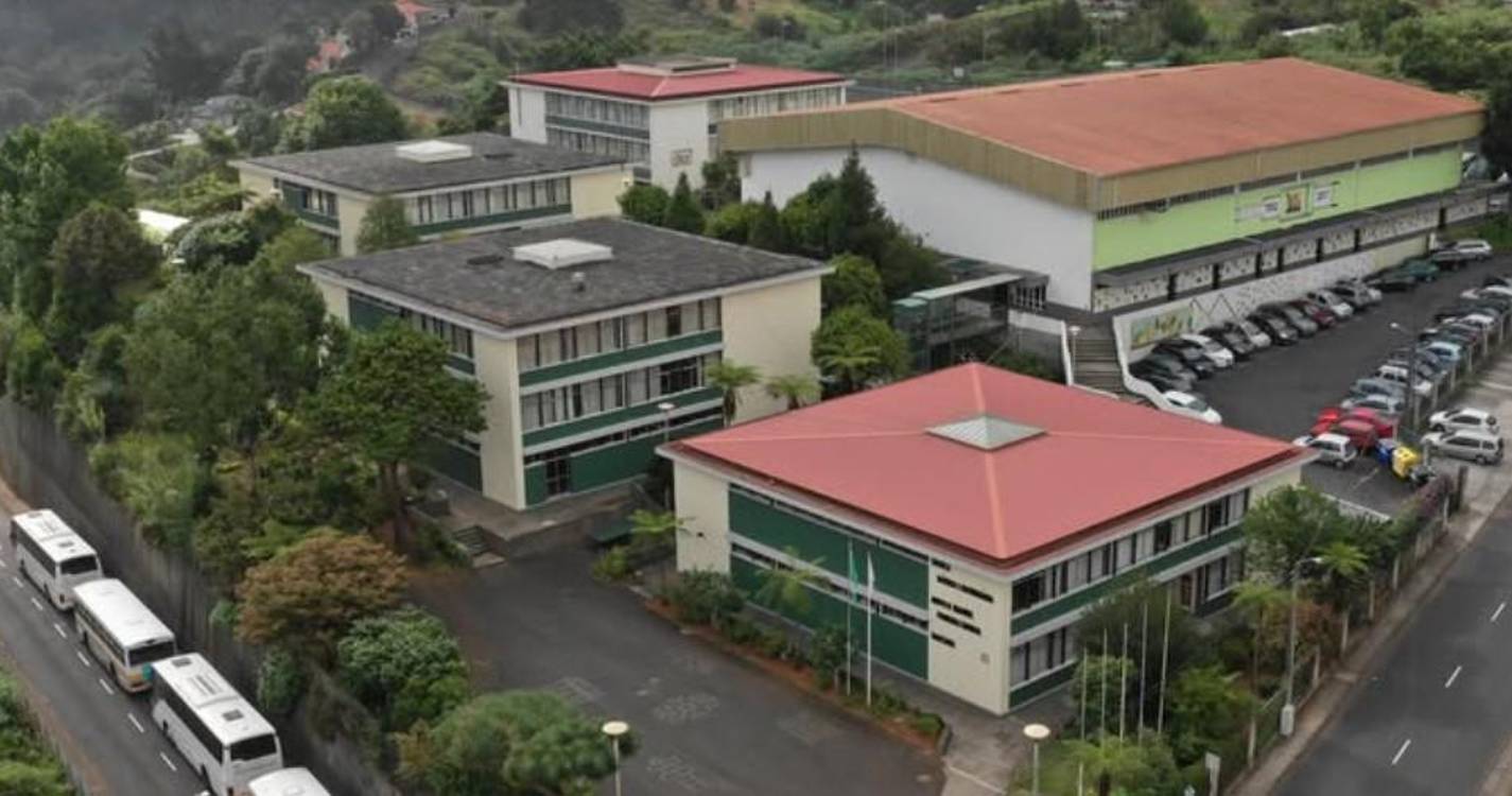 Caso de meningite meningocócica identificado na Escola Básica de Santana