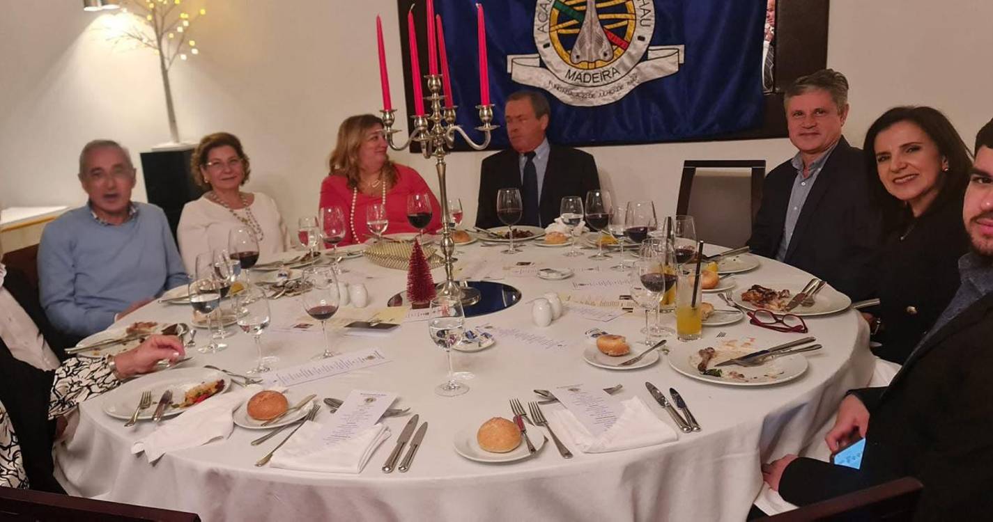 Academia do Bacalhau Madeira celebra Natal com solidariedade (com fotos)