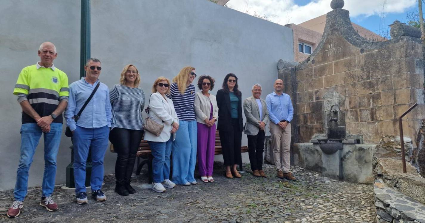 Caniço: Fontanário da Pedra Mole recuperado