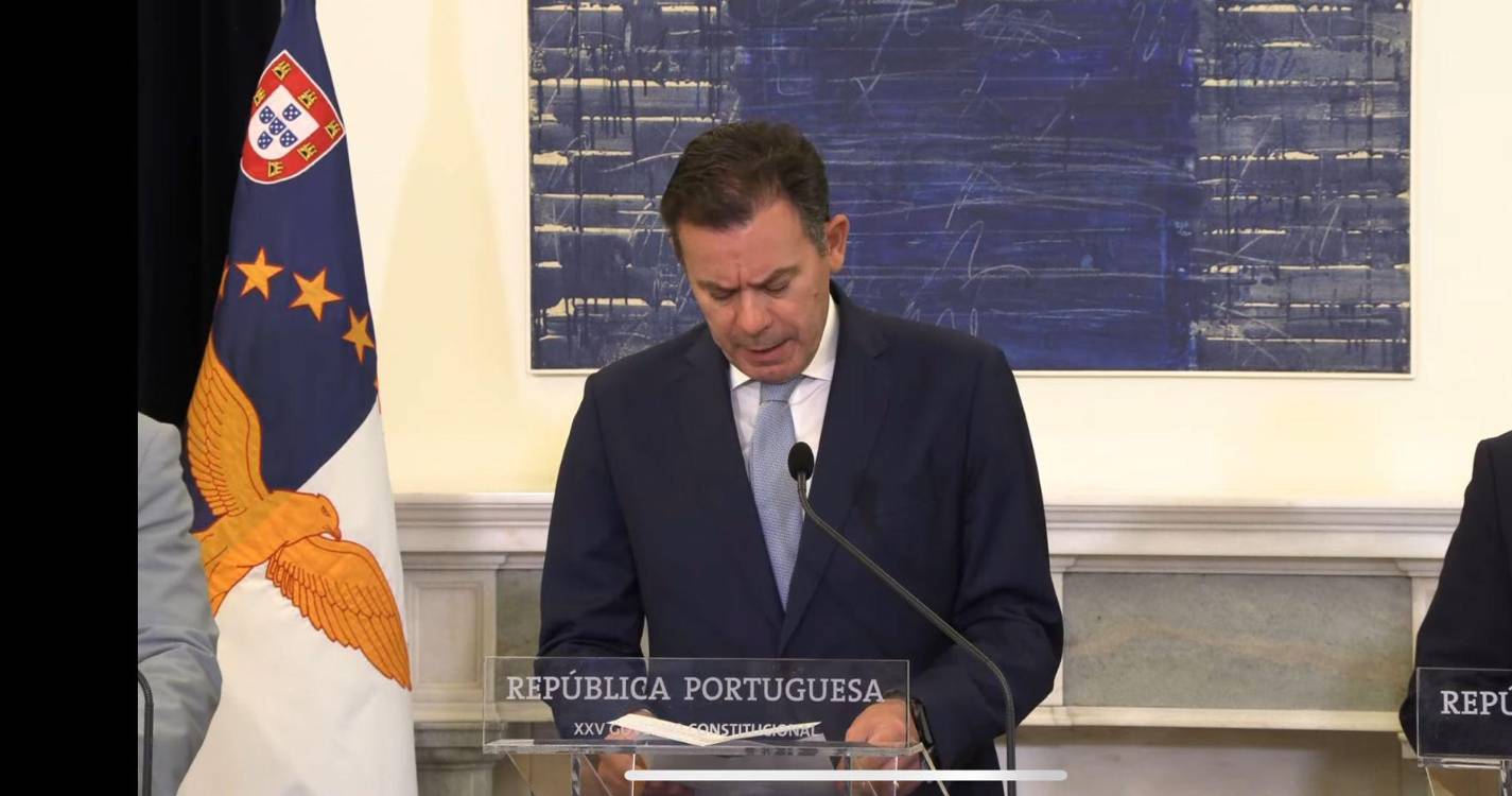 Governo anuncia primeira cimeira entre República e Regiões para 2026 nos Açores