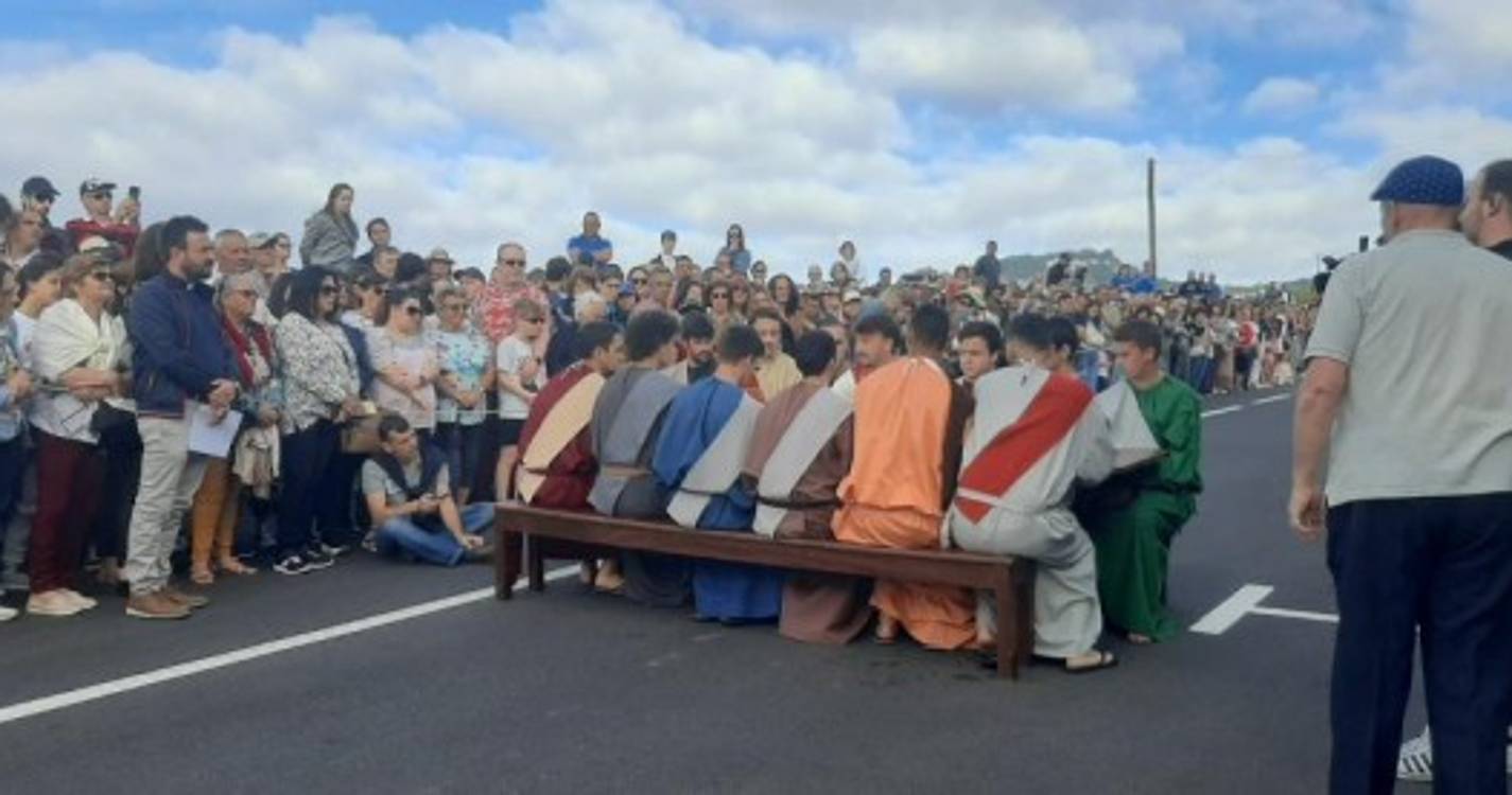 Momento solene e emotivo recria Via Sacra no Pico da Torre (com fotos)