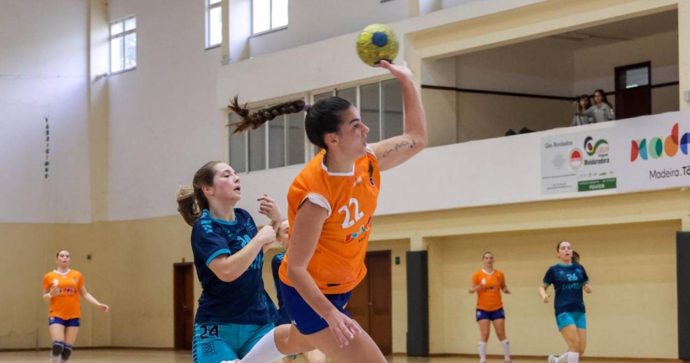 CS Madeira goleou Maiastars e lidera divisão de honra em andebol feminino